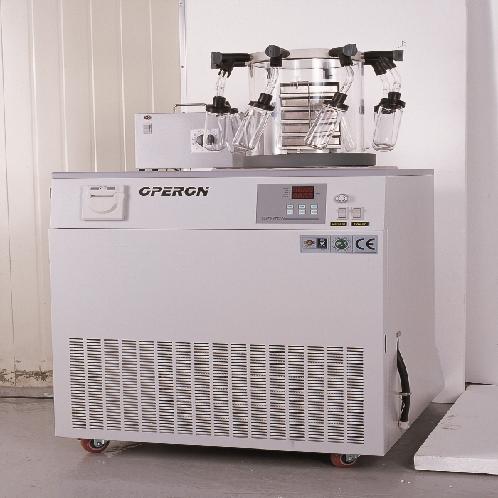 Chemical-free freeze dryer